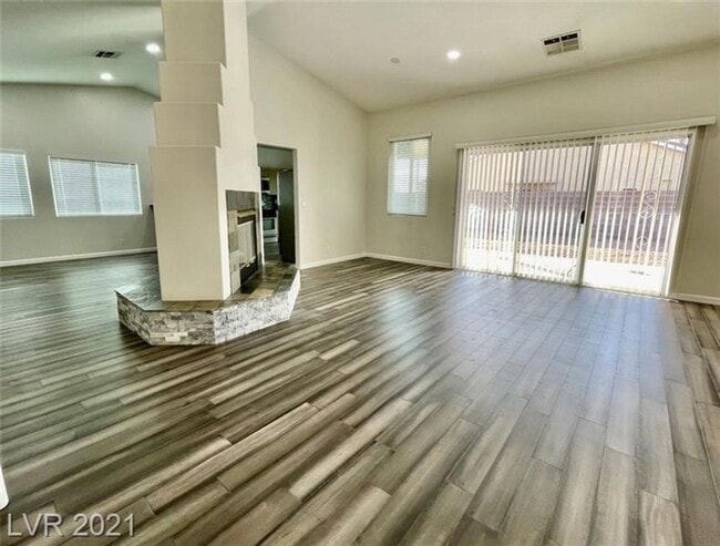 Building Photo - 6401 Quantum Ln