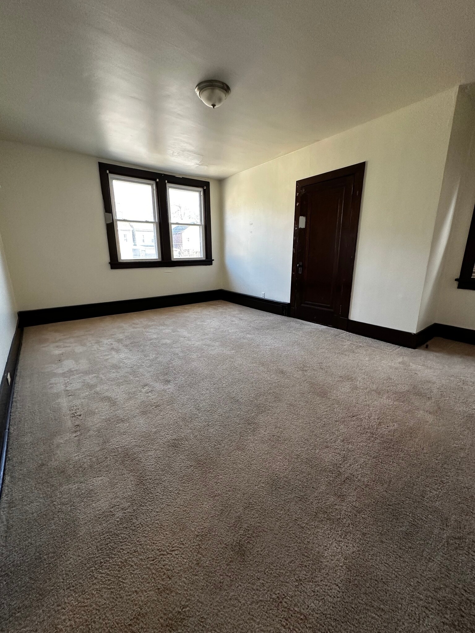 LIVING ROOM - 1059 North Ave