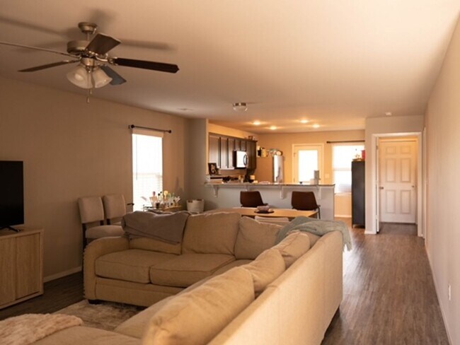 Building Photo - 1324 Morningside Dr