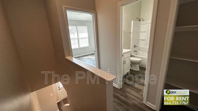 Building Photo - 10B Pointer Ln