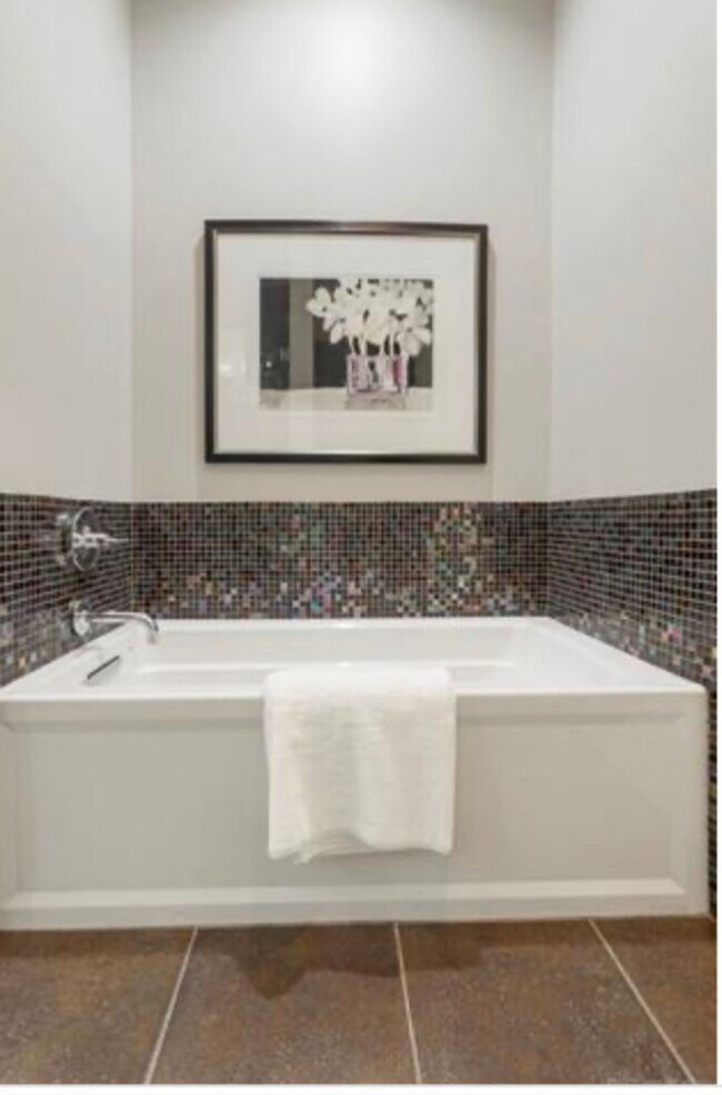 Building Photo - Experience fabulous Brookside living, just outside your front door!