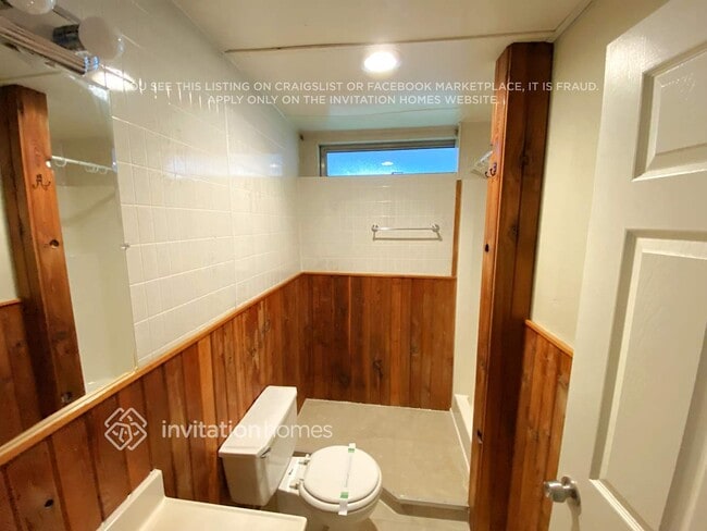 Building Photo - 5069 37th St NE