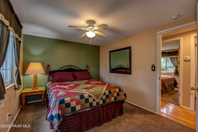 Building Photo - 704 Pima Rd