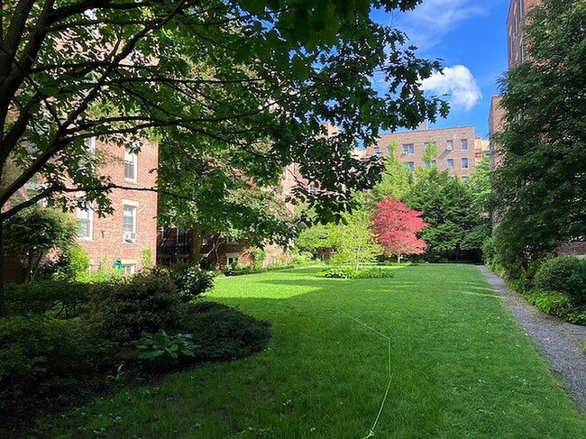 Building Photo - 35-31 78th St