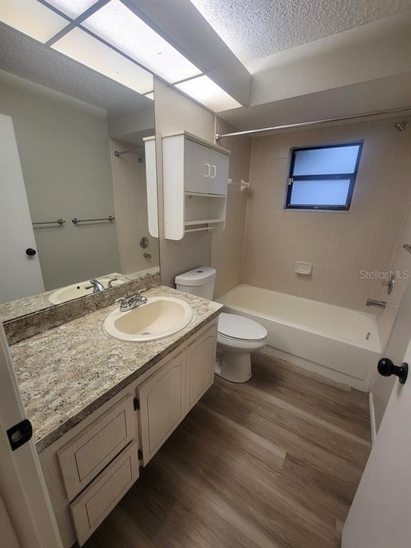 Building Photo - 1305 Calamondin Dr