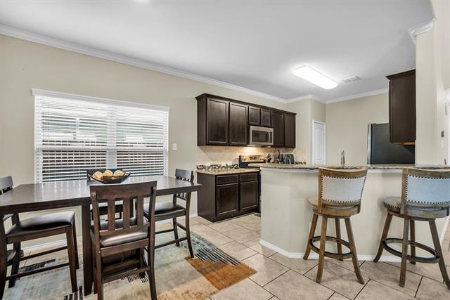 Building Photo - 3014 Rosemount Ln