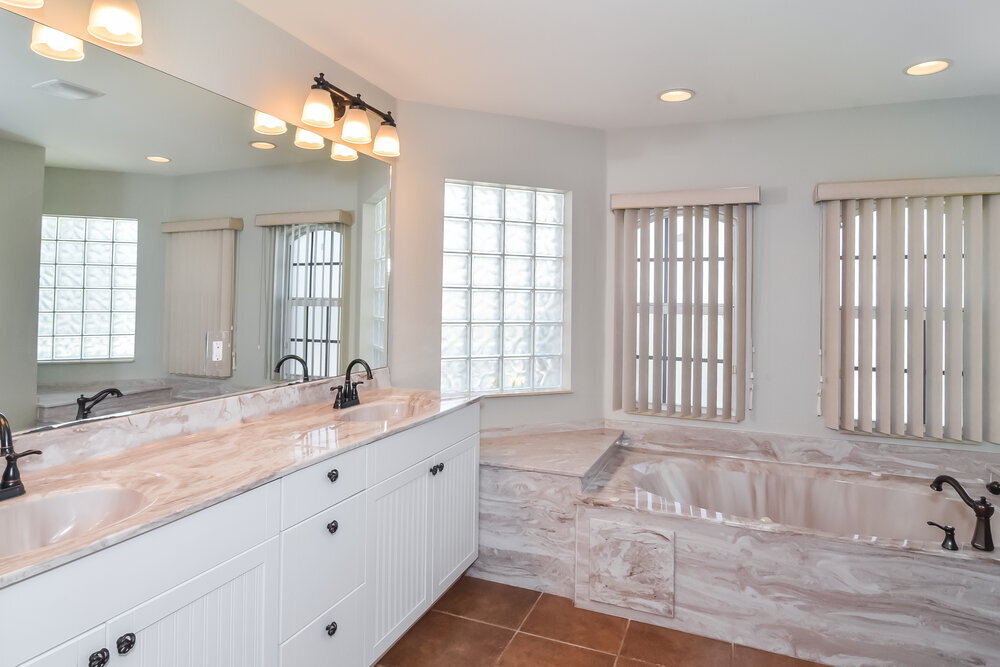 Building Photo - 610 Williams Ave