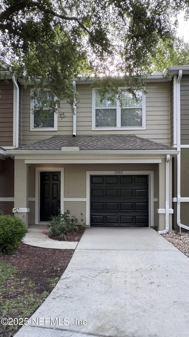 Primary Photo - 13303 Solar Dr
