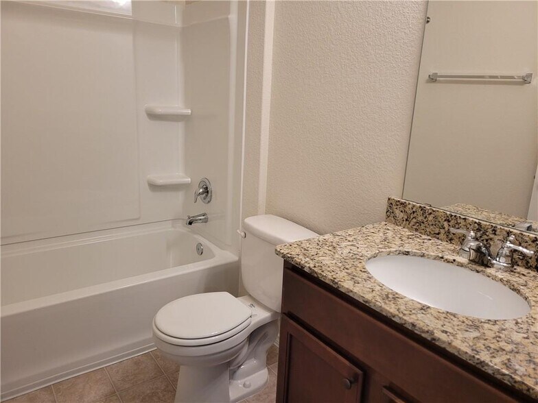 Building Photo - 279 Zuma Dr