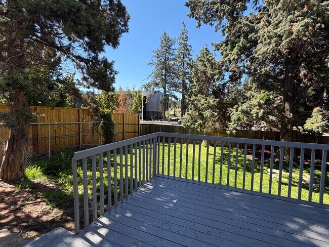 Building Photo - 2255 NW Monterey Pines Dr