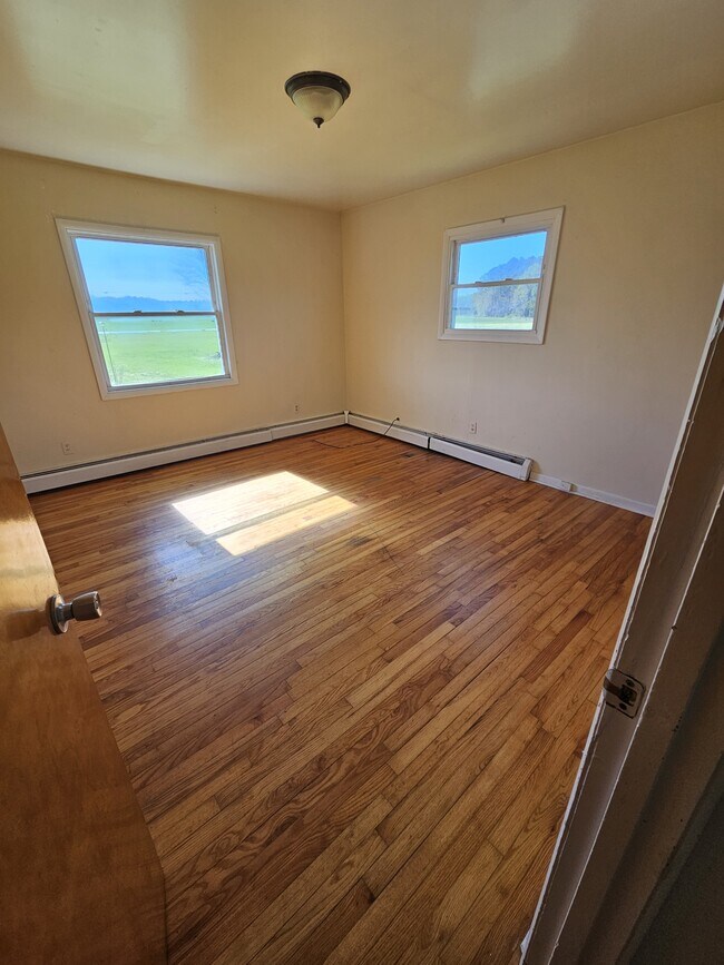 Building Photo - 7110 Noble Rd