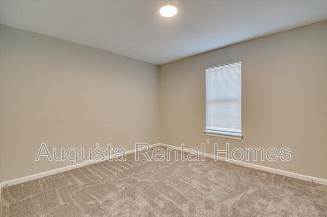 Building Photo - 164 Chalet North CT