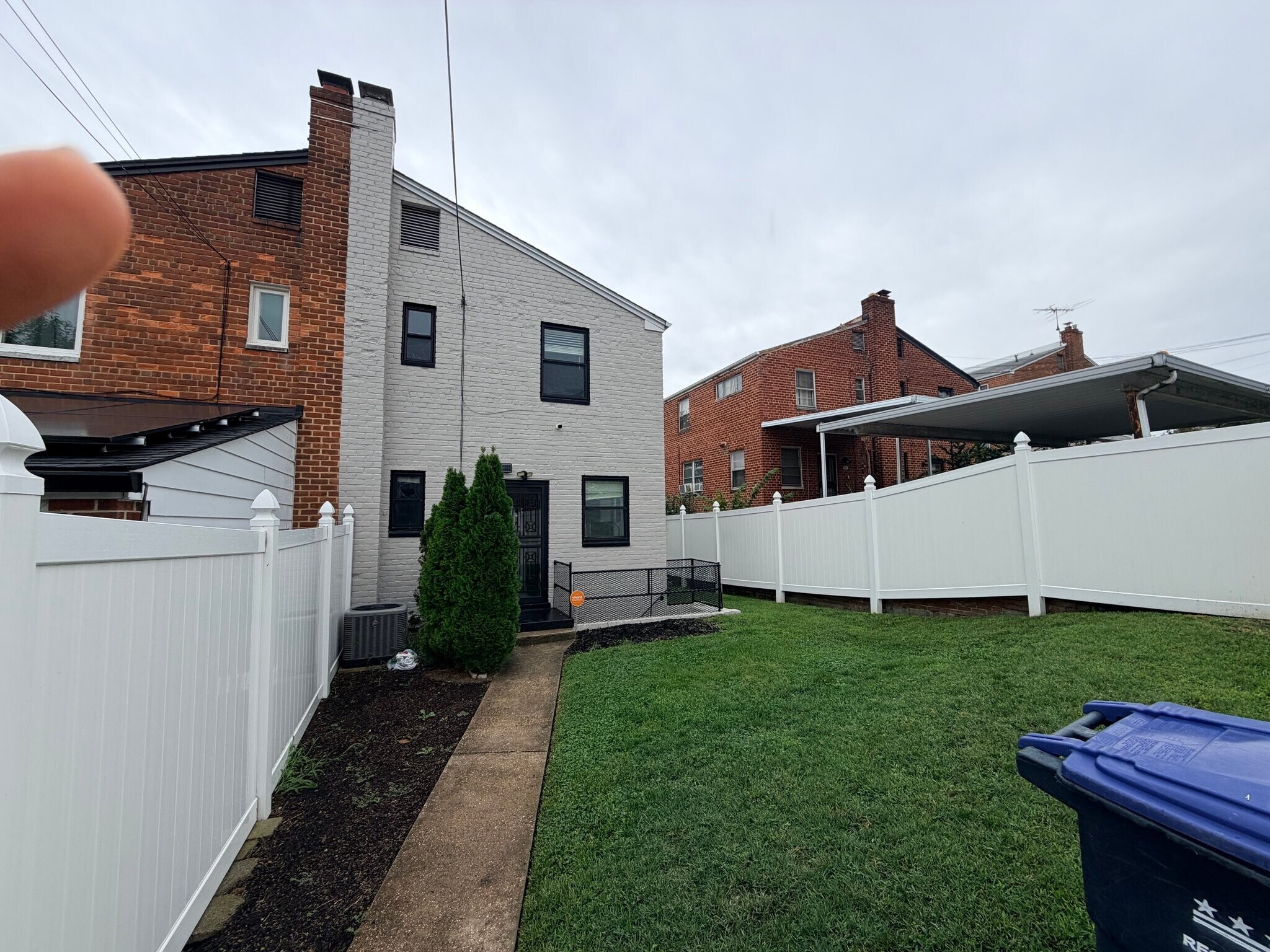 Building Photo - 5149 8th St NE
