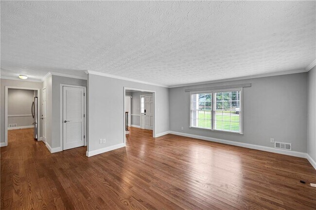 Building Photo - 5223 Davantry Dr