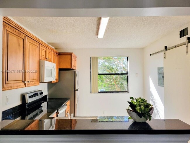 Building Photo - 5701 Riverside Dr