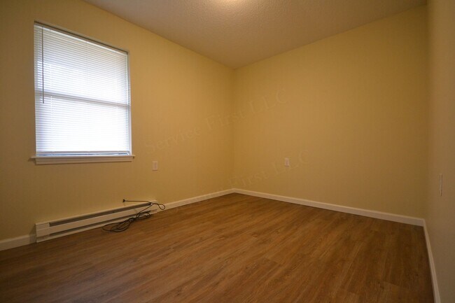 Building Photo - Dogwood Apartments