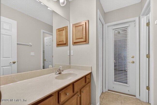 Building Photo - 1634 Majestic View Ln