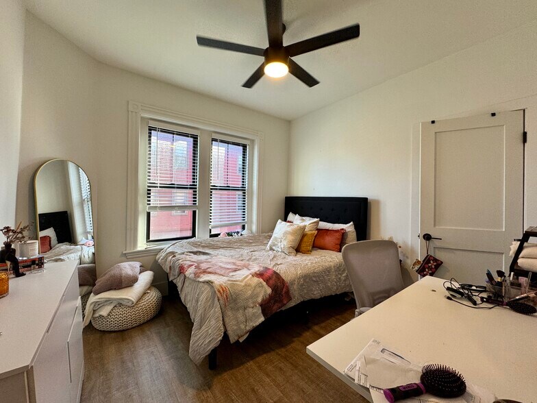 Building Photo - 1510 Tremont St