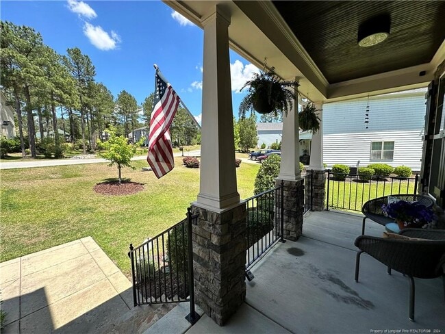 Building Photo - 138 Valley Pines Cir