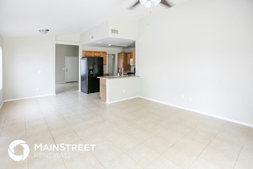 Building Photo - 10845 W Monterosa St