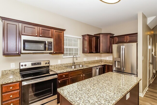 Building Photo - 109 Lookout Point Pl