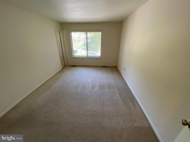 Building Photo - 7820 Muirfield Ct