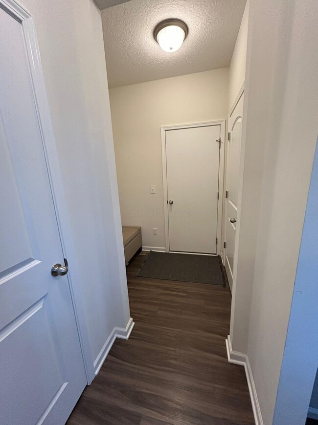 Building Photo - 241 Sunstone Ln