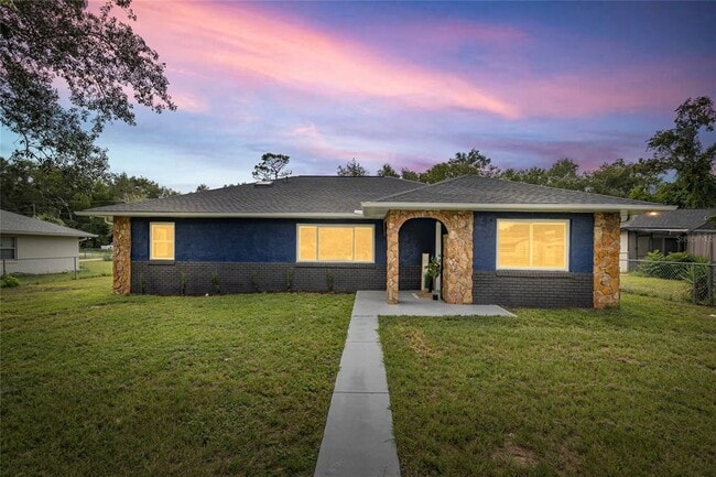 Building Photo - 5 Bahia Court Trce