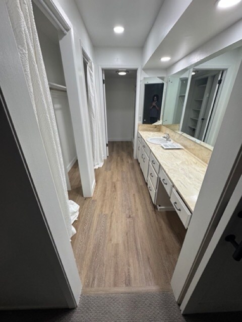 Building Photo - 4999 S Eastridge Ln