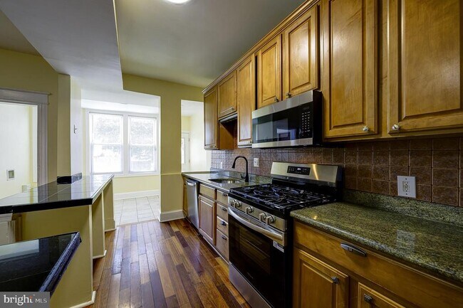 Building Photo - 5518 13th St NW
