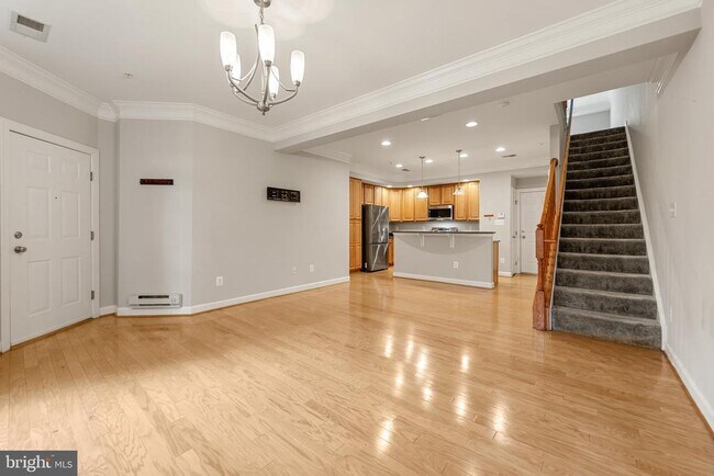 Building Photo - 5718 Callcott Way