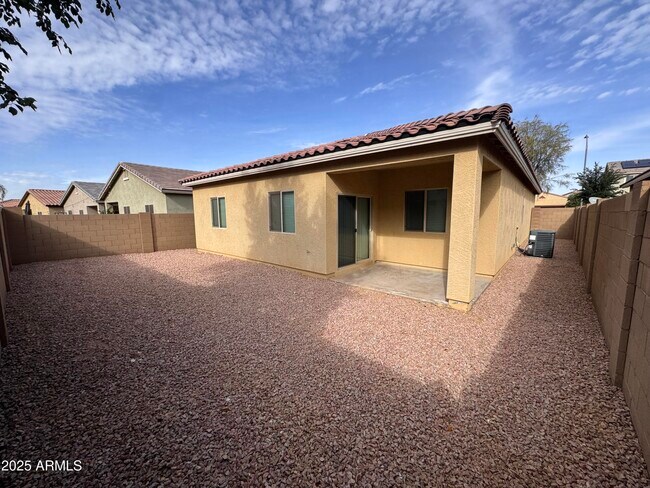 Building Photo - 4065 W Ardmore Rd