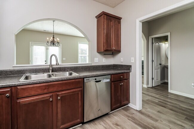 Building Photo - 7087 Littlebrook Way