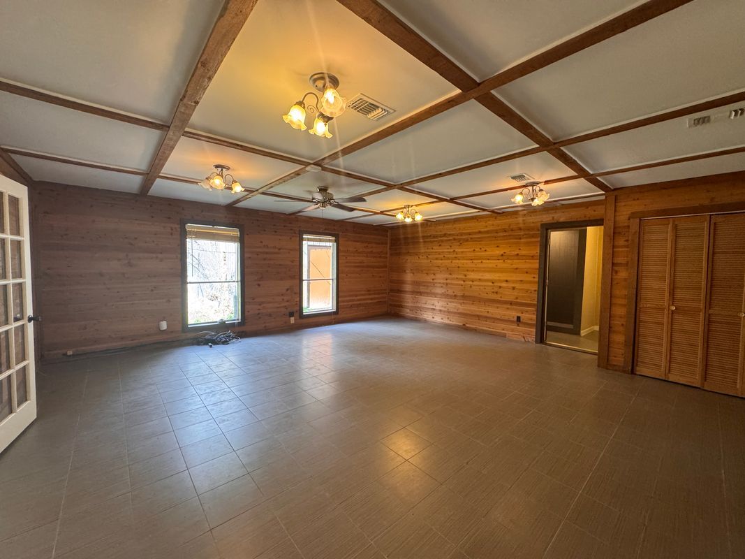 Building Photo - 15331 Lake Lamond Rd