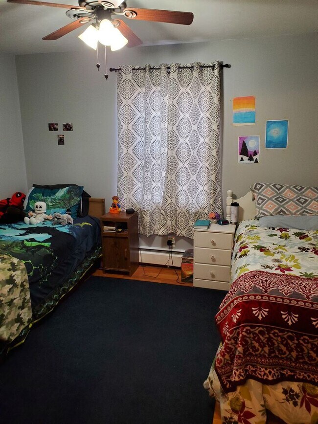 Building Photo - Immaculate 3BR home near parks and trails, eateries and quick highway access