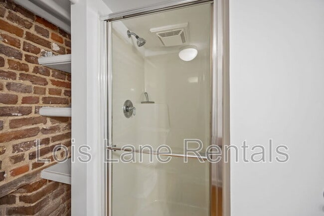 Building Photo - 45 E Bay St