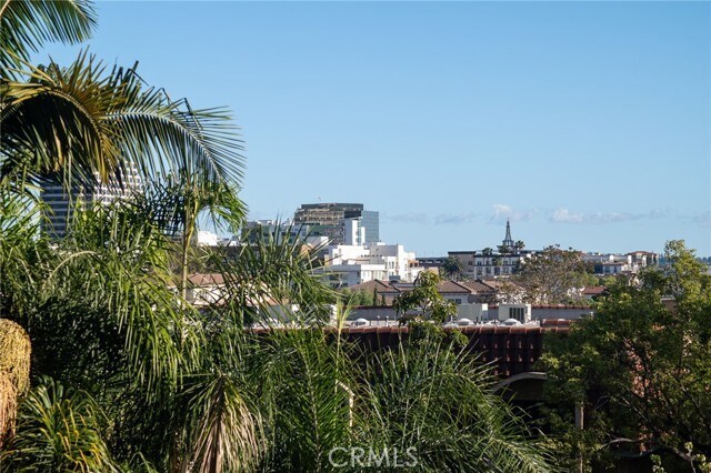 Building Photo - 345 Pioneer Dr