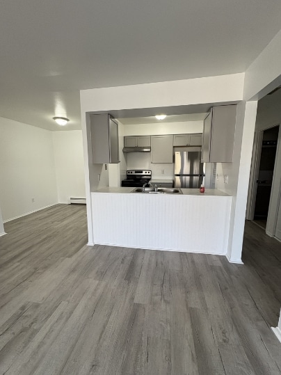 Building Photo - 695 Capital Ave NE