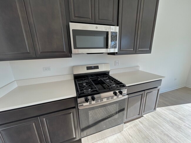 Building Photo - 612 Cassia Ct