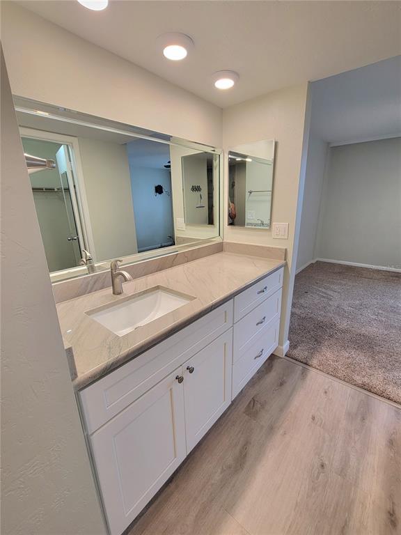 Building Photo - 2615 Cove Cay Dr
