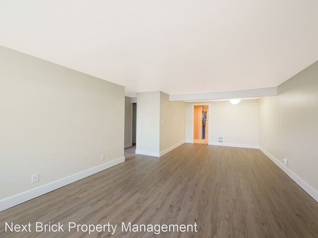 Building Photo - 4050 West Lake Sammamish Pkwy NE