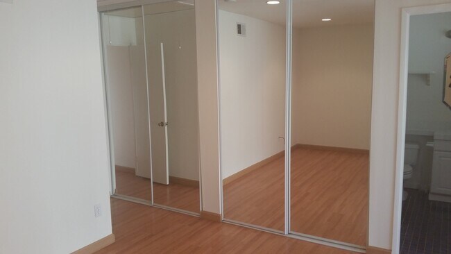 Building Photo - 4BD 2BA House in Poway