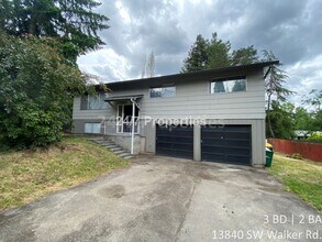 Building Photo - 3BD I 2BA Home w/ Large Yard - Beaverton!