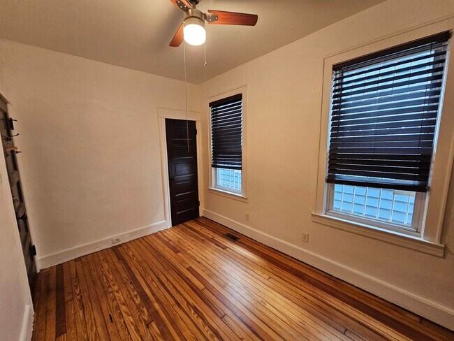 Building Photo - 303 Fulton Ave