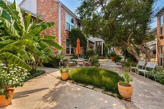 Building Photo - 4317 Hartford St