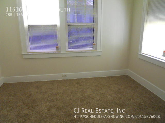 Building Photo - 11616 E 16th St