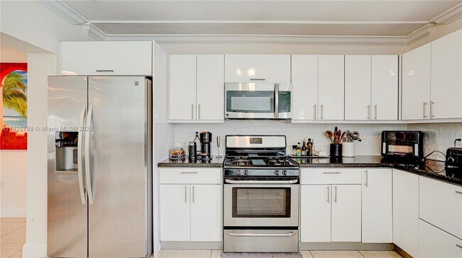 Building Photo - 9573 SW 57th St