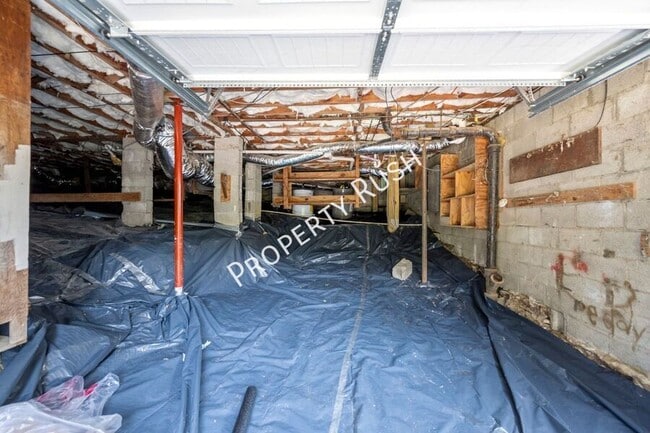 Building Photo - 204 Booth Rd