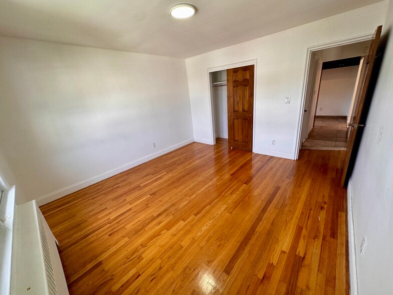 Bedroom 1 - 1624 Ohm Ave