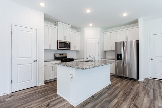 Building Photo - 364 White Tail Rd